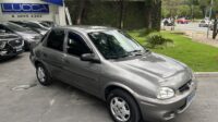 Corsa 1.6 Classic Automático 2004 Cinza