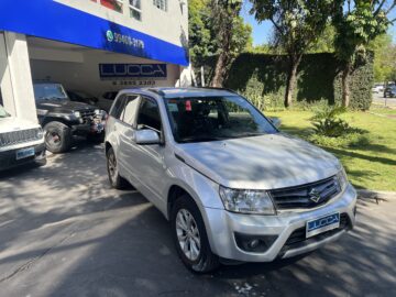 Grand Vitara 2.0 Automático 4×2 2015 Prata Completo