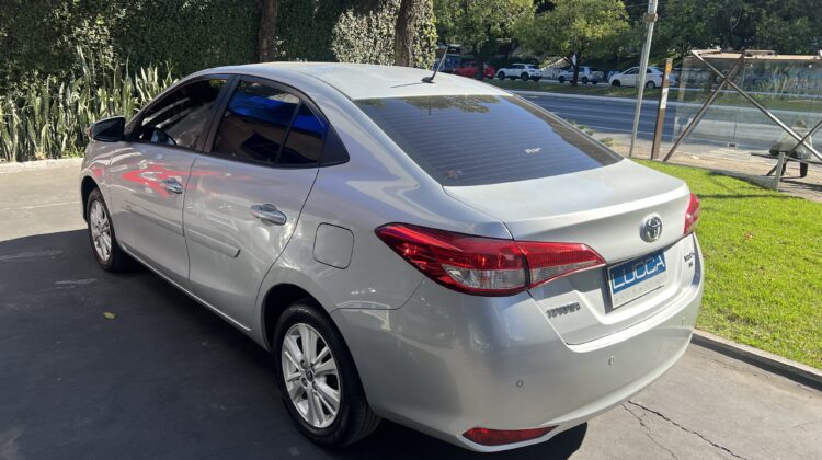 Yaris Sedan XL 1.5 Automático 2019 Prata Flex Completo
