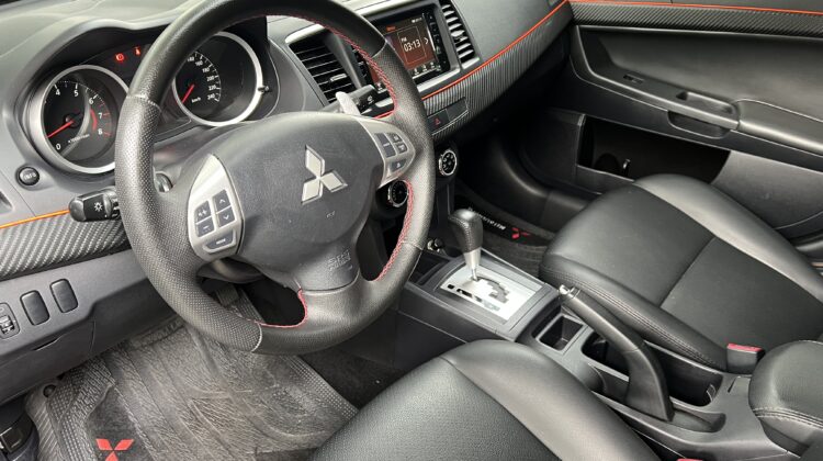Lancer HL-T 2.0 Automático CVT 2019 Preto Completo