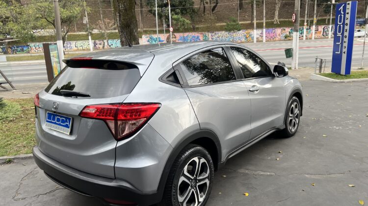 HR-V LX 1.8 Automática CVT 2017 Prata Flex Completa