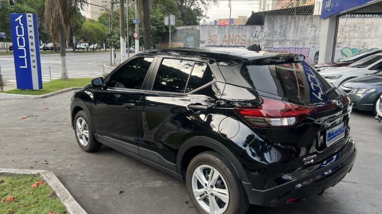 Kicks Active 1.6 Automático CVT 2024/2024 Preto Flex Completo