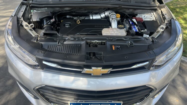 Tracker Premier 1.4 Turbo Automático 2018 Prata Flex com teto solar – Top de linha