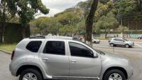 Duster 1.6 Dynamique 2016 Prata Flex Completa