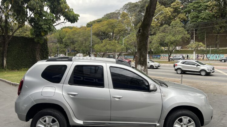 Duster 1.6 Dynamique 2016 Prata Flex Completa
