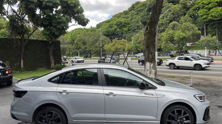 Virtus Exclusive 1.4 TSI Automático 2024 Prata Flex – Top de Linha