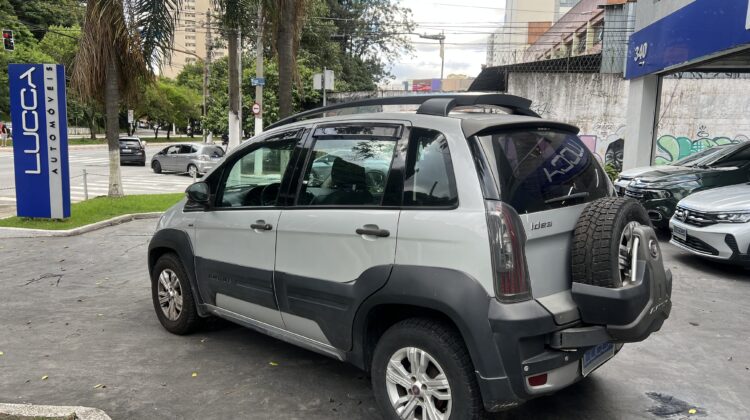 Idea 1.8 Adventure 2010/2011 Prata Flex Completa