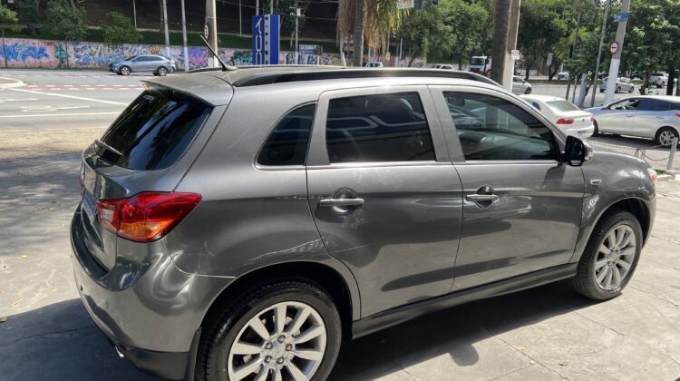 ASX 2.0 AWD Automático CVT 2014/2015 Cinza com teto panorâmico