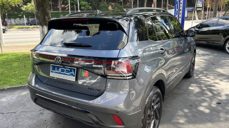 T-Cross Highline 1.4 250 TSI Automático 2024/2025 Cinza Flex Completo
