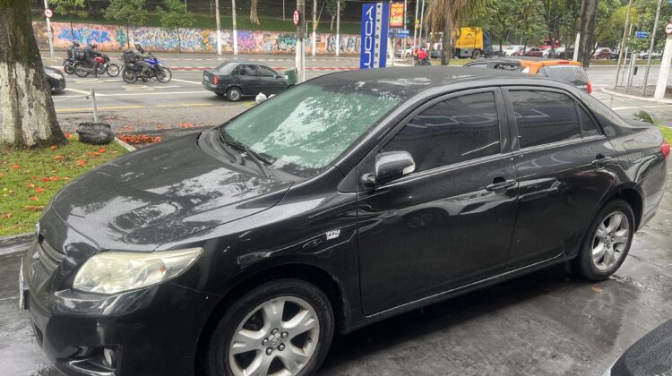 Corolla XEI 1.8 Automático 2010/2010 Preto Flex Completo