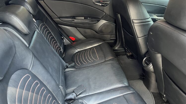 Bravo 1.8 Absolute 2011/2012 Preto Flex Completo