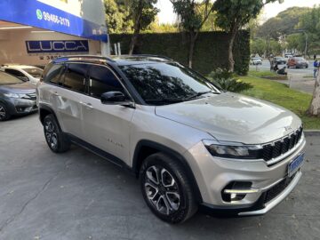 Commander Limited T270 Turbo Automático 2023/2023 Dourado Flex Completo