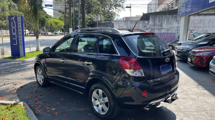 Captiva 3.0 V6 AWD Sport Automática 2012 Preta com teto solar – Blindada III-A