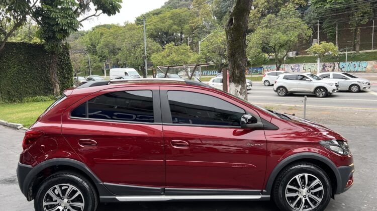 Onix Active 1.4 Automático 2018 Vermelho Flex Completo