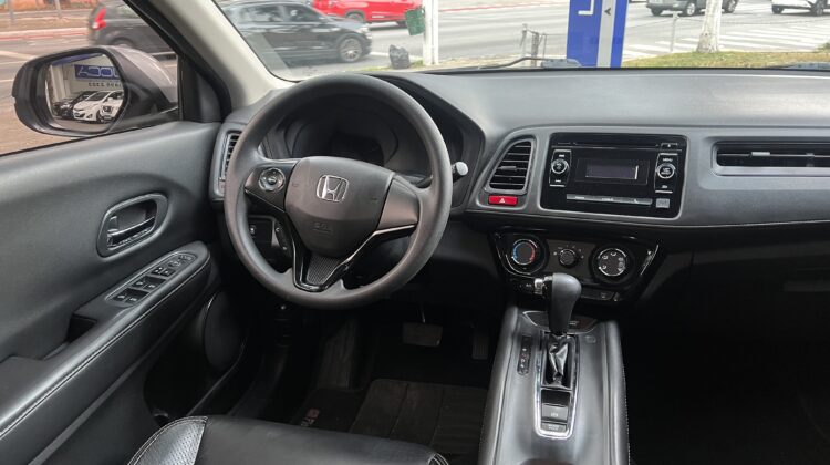 HR-V LX 1.8 Automática CVT 2017 Prata Flex Completa