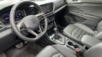 Taos Highline 1.4 250 TSI Automático 2024 Bege Flex com teto solar