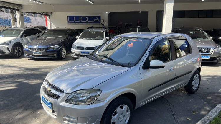 Celta 1.0 LT 2013/2014 Prata Flex Completo