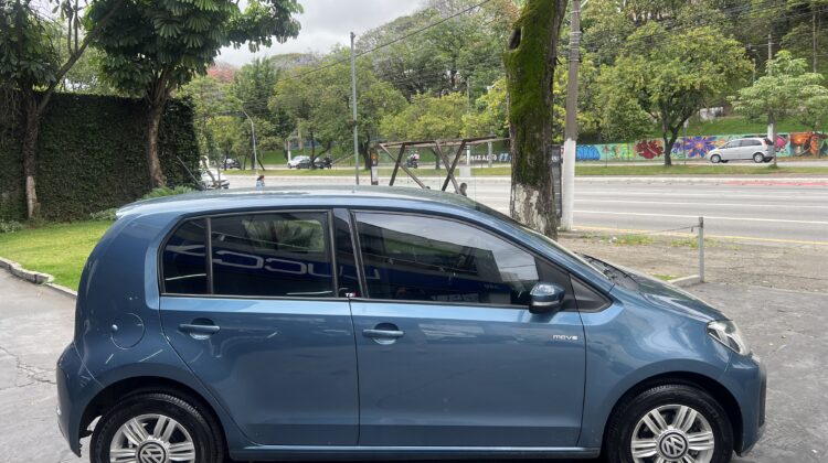 UP Move 1.0 TSI 2017/2018 Azul Flex Completo
