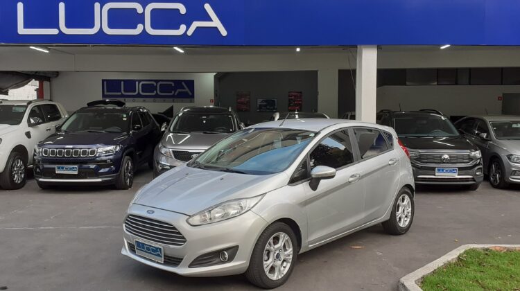 New Fiesta 1.6 SE 2015 Prata Flex Completo