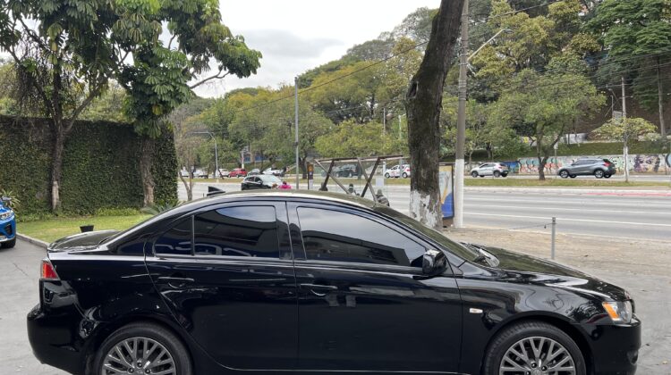 Lancer HL-T 2.0 Automático CVT 2019 Preto Completo