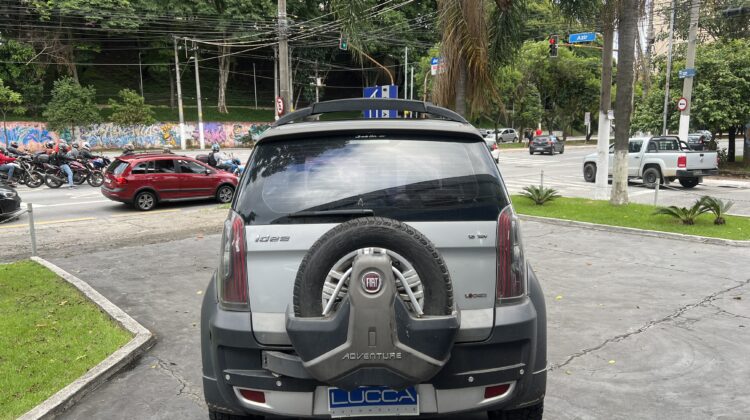 Idea 1.8 Adventure 2010/2011 Prata Flex Completa