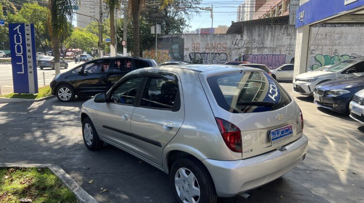 Celta 1.0 LT 2013/2014 Prata Flex Completo