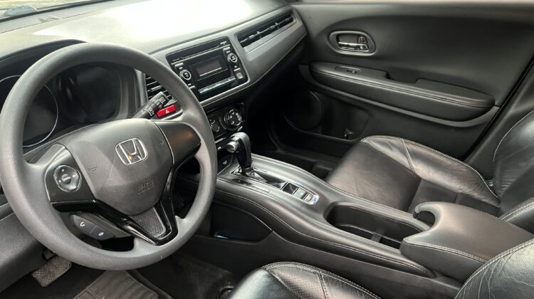 HR-V LX 1.8 Automática CVT 2017 Prata Flex Completa
