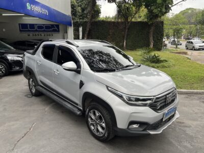 Strada Volcano 1.3 Cabine Dupla 2021 Prata Flex Completa