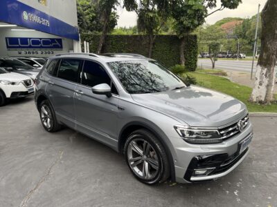 Tiguan R-Line 2.0 350 TSI 4motion Aut. 2021 Prata com teto solar