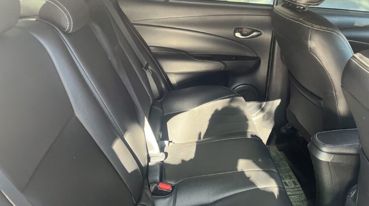 Yaris Sedan XL 1.5 Automático 2019 Prata Flex Completo