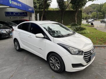 HB20S Comfort Plus 1.6 Automático 2017/2018 Branco Flex Completo