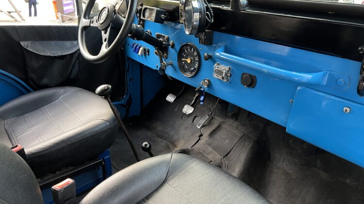 Willys Overland 2.6 6CC 4×4 1966 Azul Gasolina