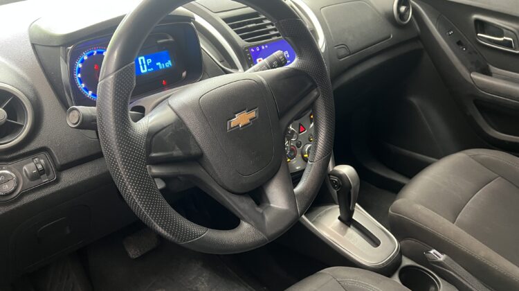 Tracker LT 1.8 Automática 2016/2016 Preto Flex Completo