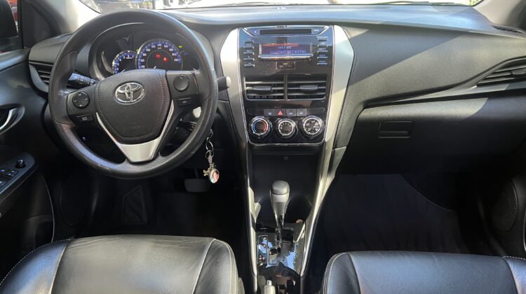 Yaris Sedan XL 1.5 Automático 2019 Prata Flex Completo