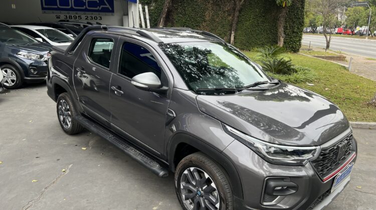 Strada Ultra Cabine Dupla 1.0 T200 Automática Cinza Flex – Top de linha