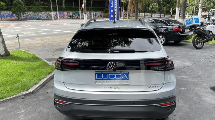 Nivus Comfortline 1.0 200 TSI Automático 2021/2021 Prata Flex Completo