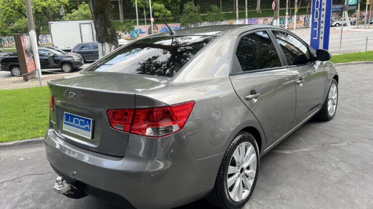 Cerato EX 1.6 2011/2012 Cinza Completo