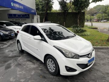 HB20 1.0 Comfort Plus 2013/2014 Branco Flex Completo