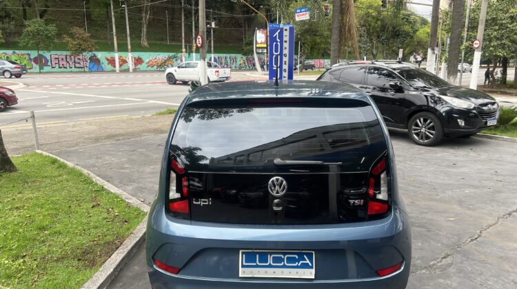 UP Move 1.0 TSI 2017/2018 Azul Flex Completo