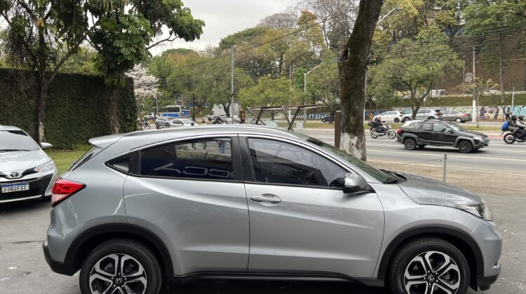 HR-V EX 1.8 Automática CVT 2018 Prata Flex Completa