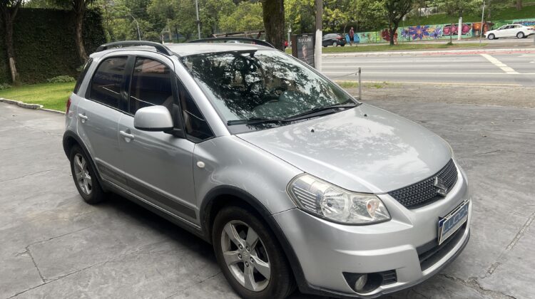 SX4 4WD 2.0 Automático 2011/2012 Prata Completo