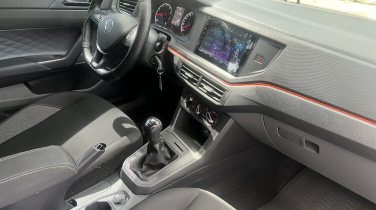 Polo 1.0 Track 2023/2023 Cinza Flex Completo