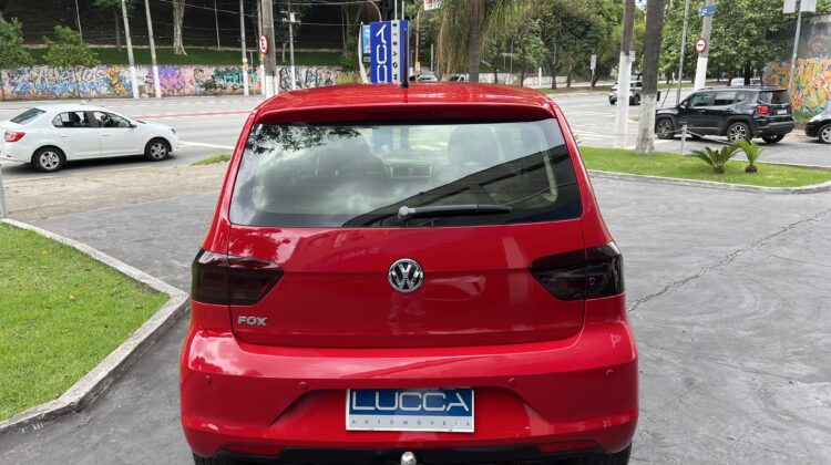 Fox 1.0 TrendLine 2014/2015 Vermelho Flex Completo