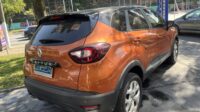Captur Life 1.6 Automática CVT 2018/2019 Laranja Flex Completo