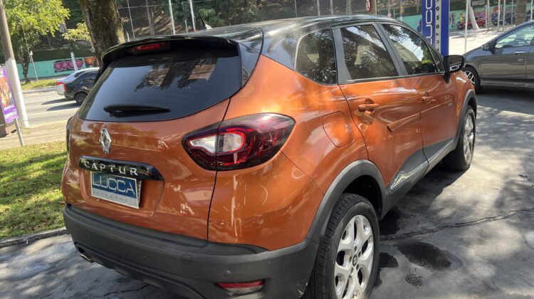 Captur Life 1.6 Automática CVT 2018/2019 Laranja Flex Completo
