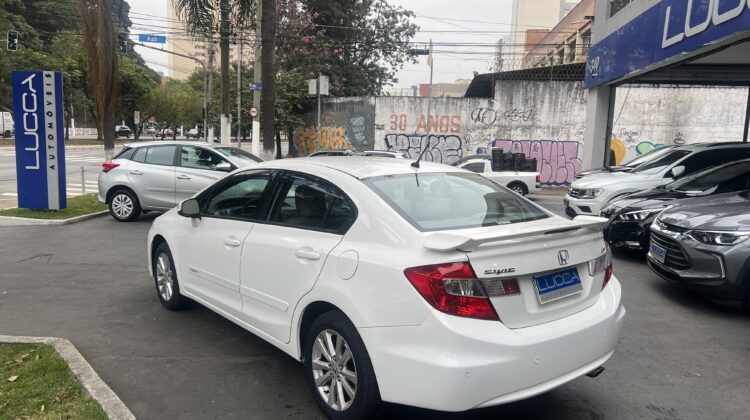 Civic LXS 1.8 2014 Branco Flex Completo