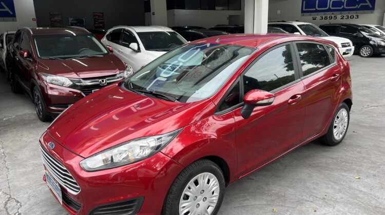 New Fiesta 1.6 SE 2017/2017 Vermelho Flex Completo