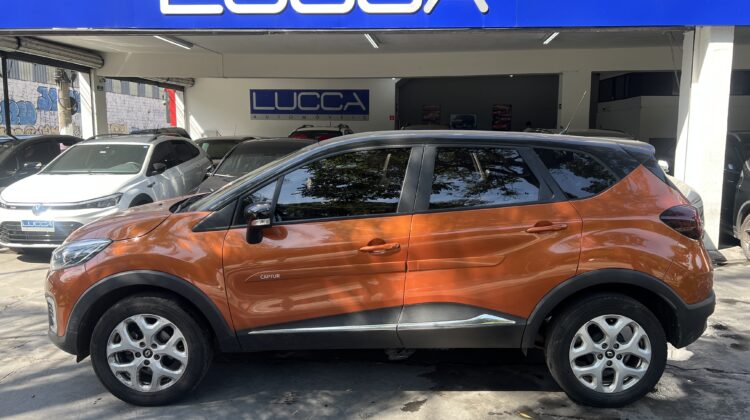 Captur Life 1.6 Automática CVT 2018/2019 Laranja Flex Completo