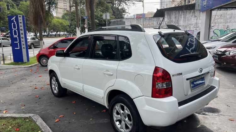 Tucson GLS 2.0 Automática 2014/2015 Branca Flex Completa