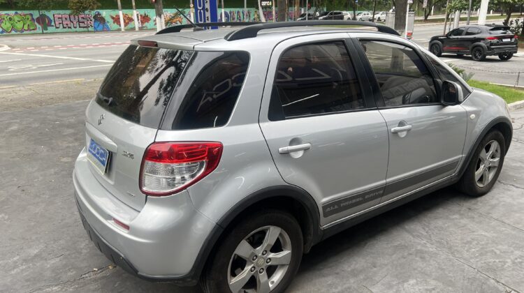 SX4 4WD 2.0 Automático 2011/2012 Prata Completo